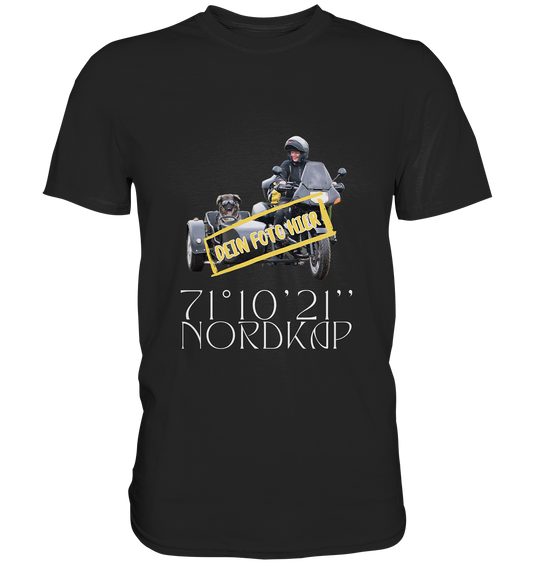 "Nordkap - 70° 10'21'' " _ mit deinem Foto | individualisierbares Herren-Shirt mit Motorrad-Aufdruck in hellem Design