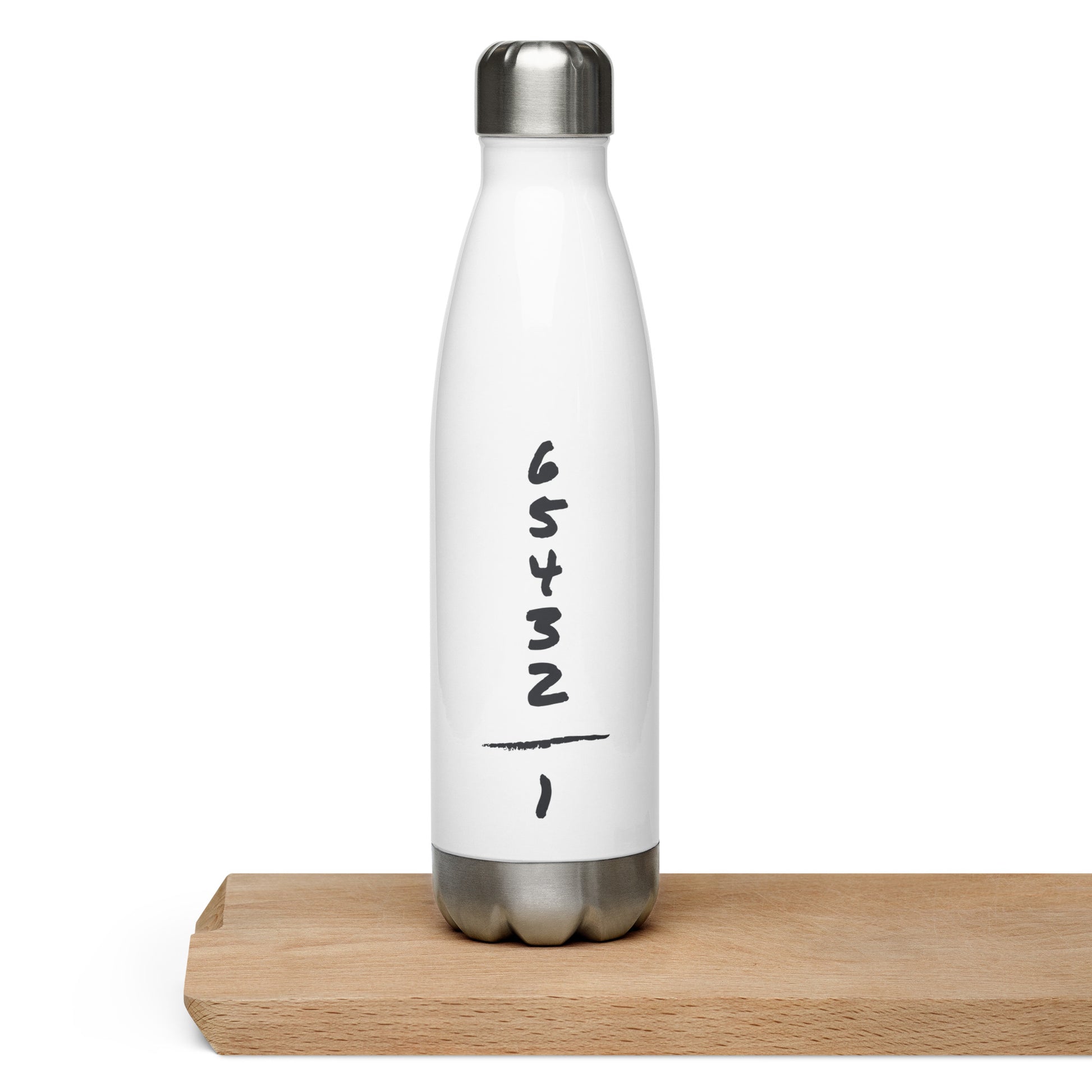 Trinkflasche, weiß mit metallfarbenem Boden und Deckel, schwarzer Aufdruck "One down - five up"